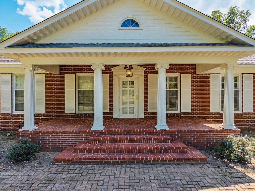 390 Acres of Recreational Land with Home for Sale in Sledge, Mississippi