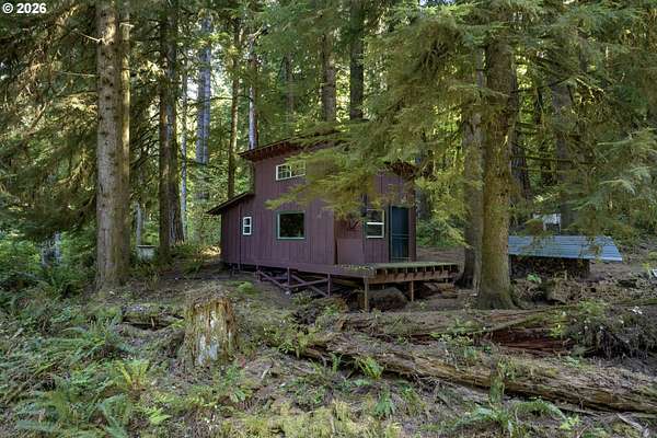 0.75 Acres of Land with Home for Sale in Reedsport, Oregon