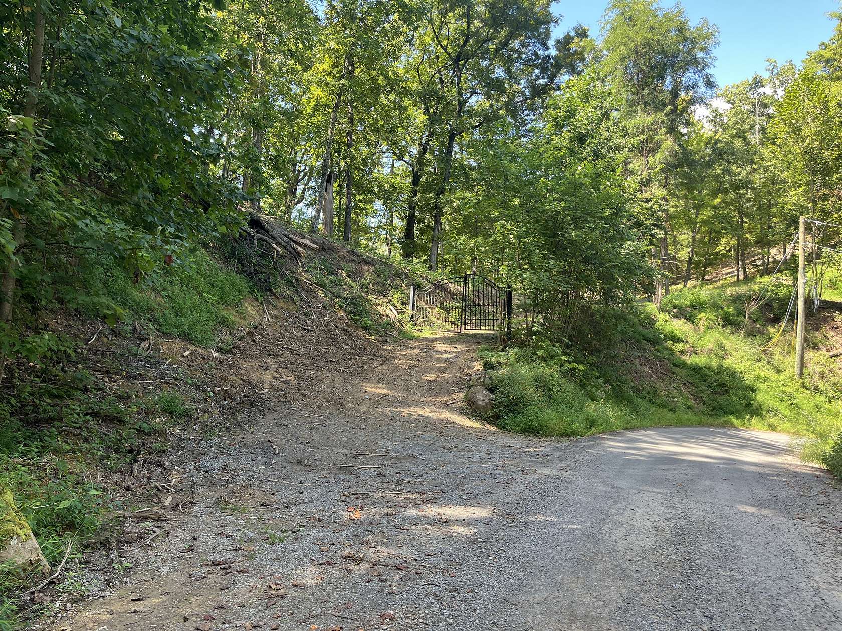 20 Acres of Recreational & Residential Land for Sale in Sevierville, Tennessee