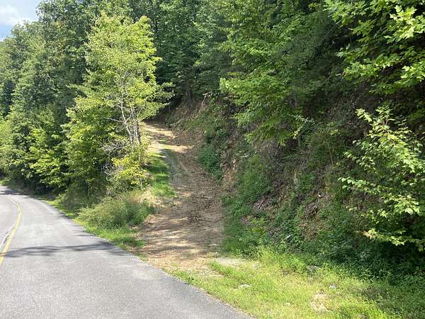 20 Acres of Recreational & Residential Land for Sale in Sevierville, Tennessee