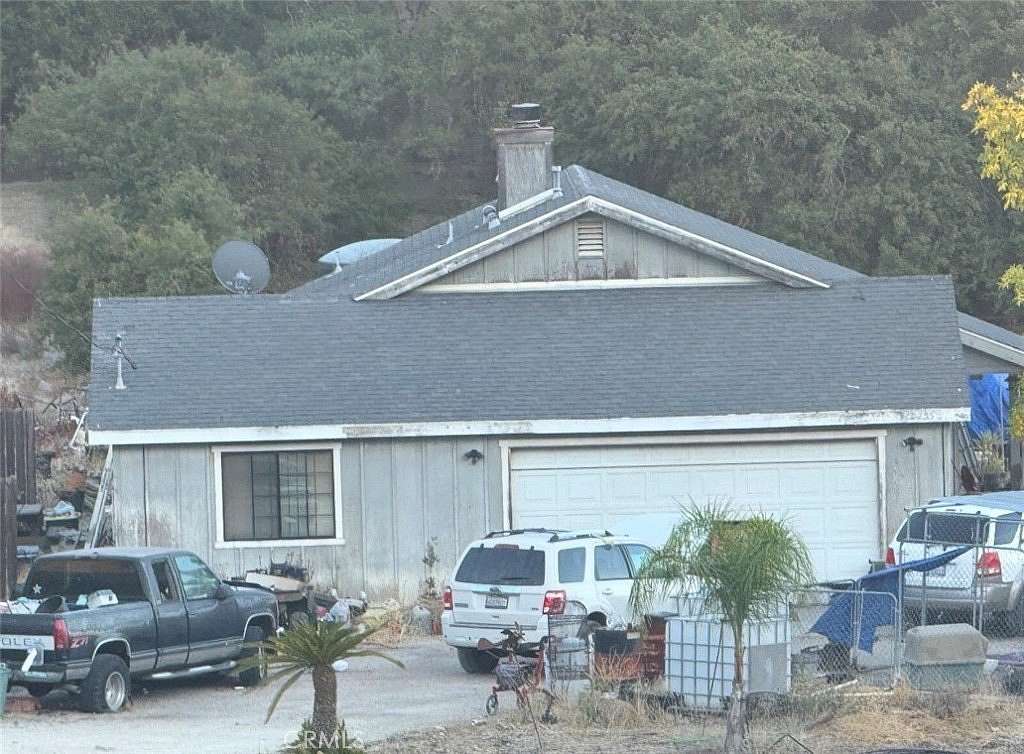 11 Acres of Land with Home for Sale in Bradley, California