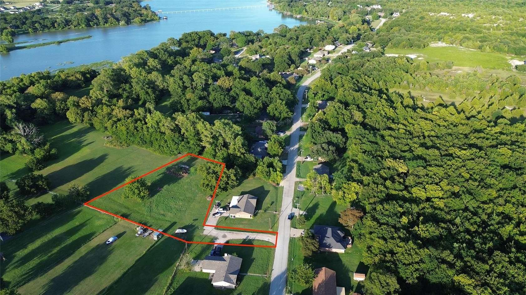 1.23 Acres of Residential Land for Sale in Waxahachie, Texas