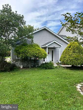 5 Acres of Land with Home for Lease in Quakertown, Pennsylvania