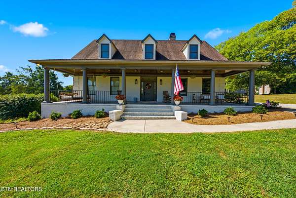 2.7 Acres of Land with Home for Sale in Knoxville, Tennessee