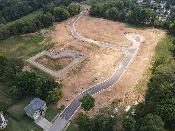10.9 Acres of Land for Sale in Clarksville, Tennessee