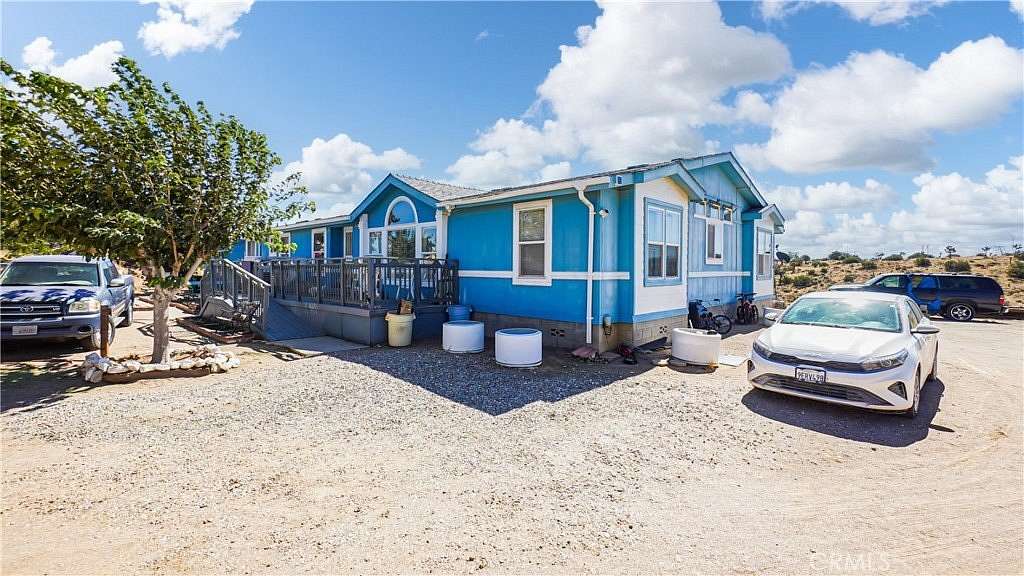 4.77 Acres of Land with Home for Sale in Hesperia, California