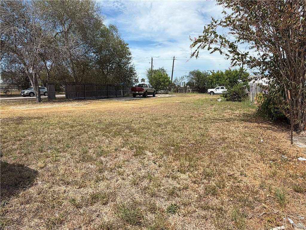 0.25 Acres of Commercial Land for Sale in Corpus Christi, Texas