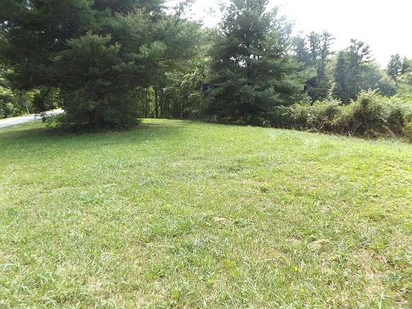 1 Acre of Residential Land for Sale in Hillsville, Virginia