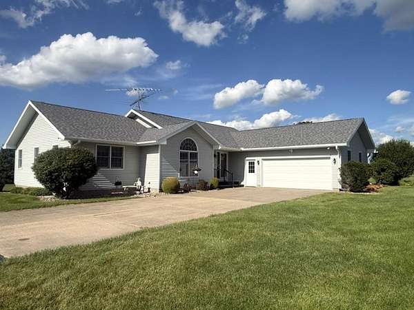 7.7 Acres of Land with Home for Sale in Miles, Iowa