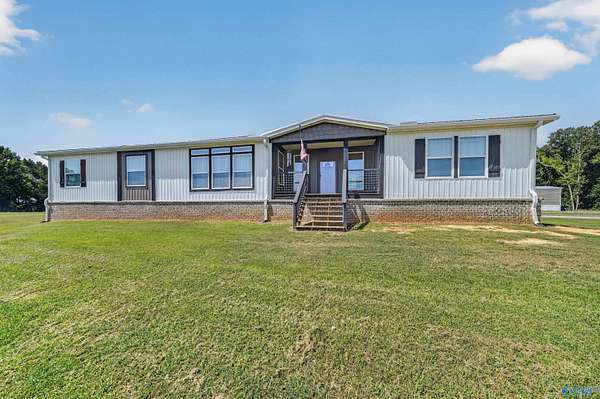 8.5 Acres of Land with Home for Sale in Union Grove, Alabama