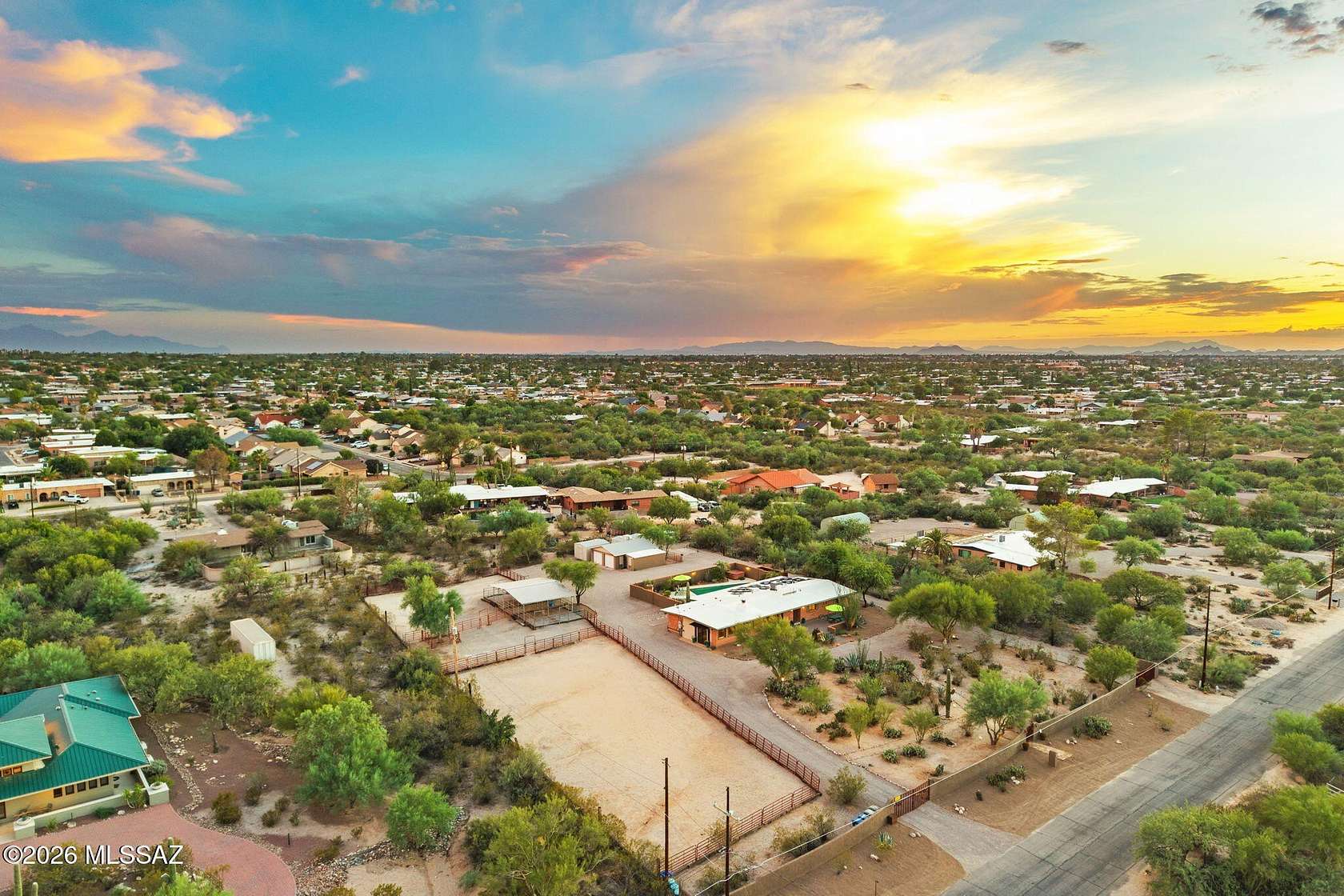 1.5 Acres of Land with Home for Sale in Tucson, Arizona