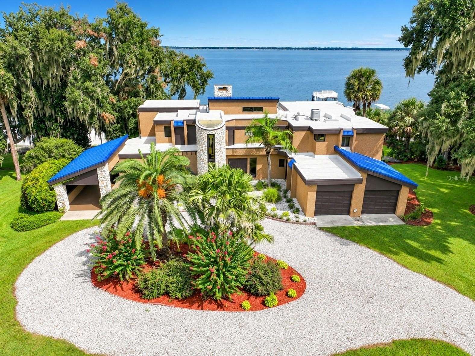 12.7 Acres of Recreational Land with Home for Sale in Weirsdale, Florida
