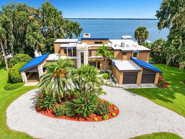 12.7 Acres of Recreational Land with Home for Sale in Weirsdale, Florida