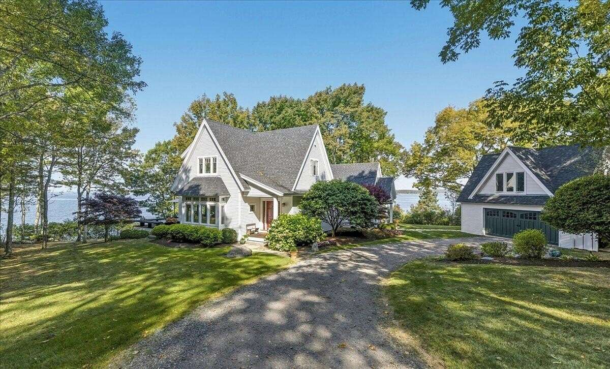5.33 Acres of Land with Home for Sale in Deer Isle, Maine