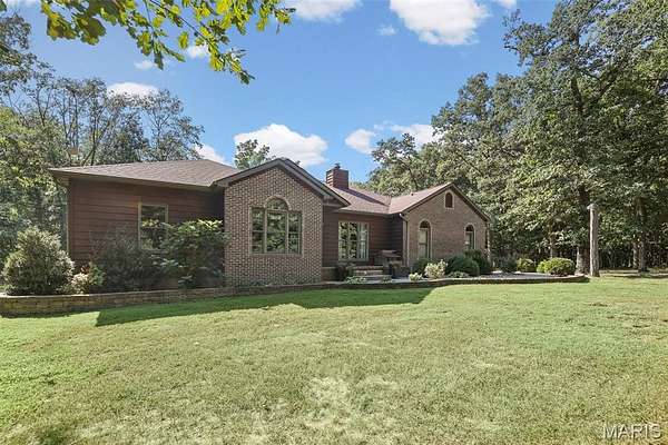 5 Acres of Land with Home for Sale in Ashley, Illinois