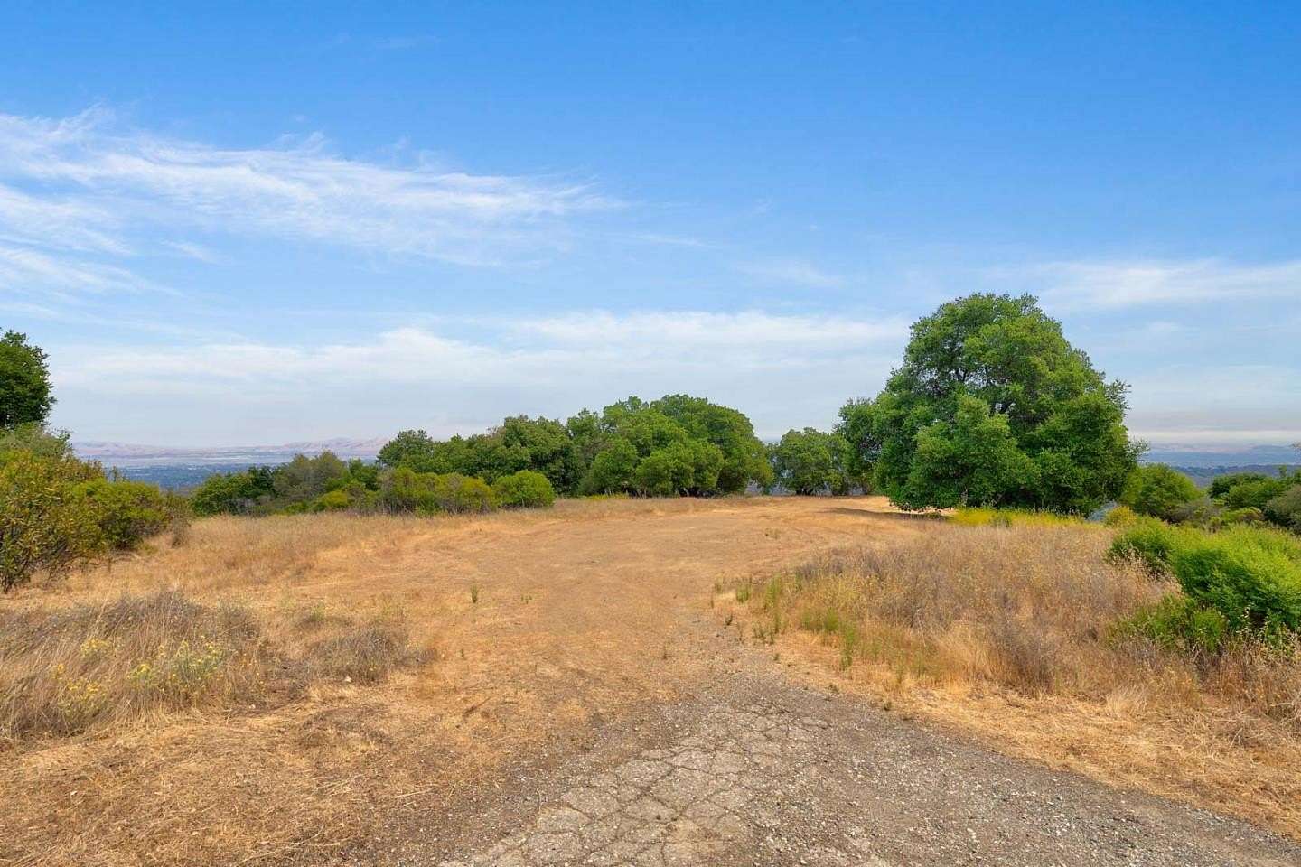 10 Acres of Land for Sale in Cupertino, California