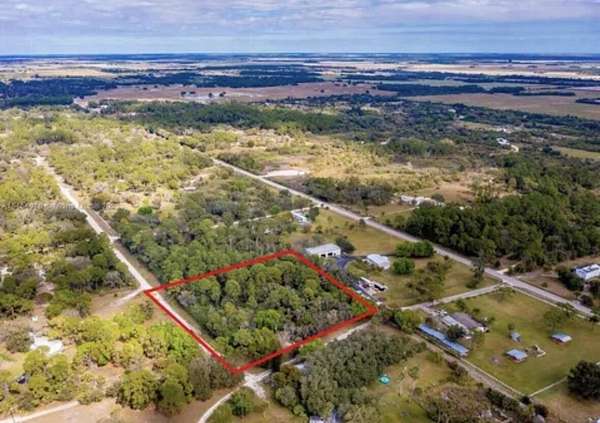 2.5 Acres of Residential Land for Sale in Clewiston, Florida