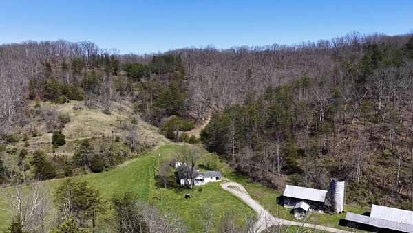 261 Acres of Land with Home for Sale in Louisa, Kentucky
