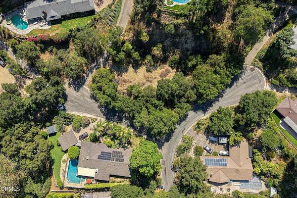 0.49 Acres of Land for Sale in La Cañada Flintridge, California