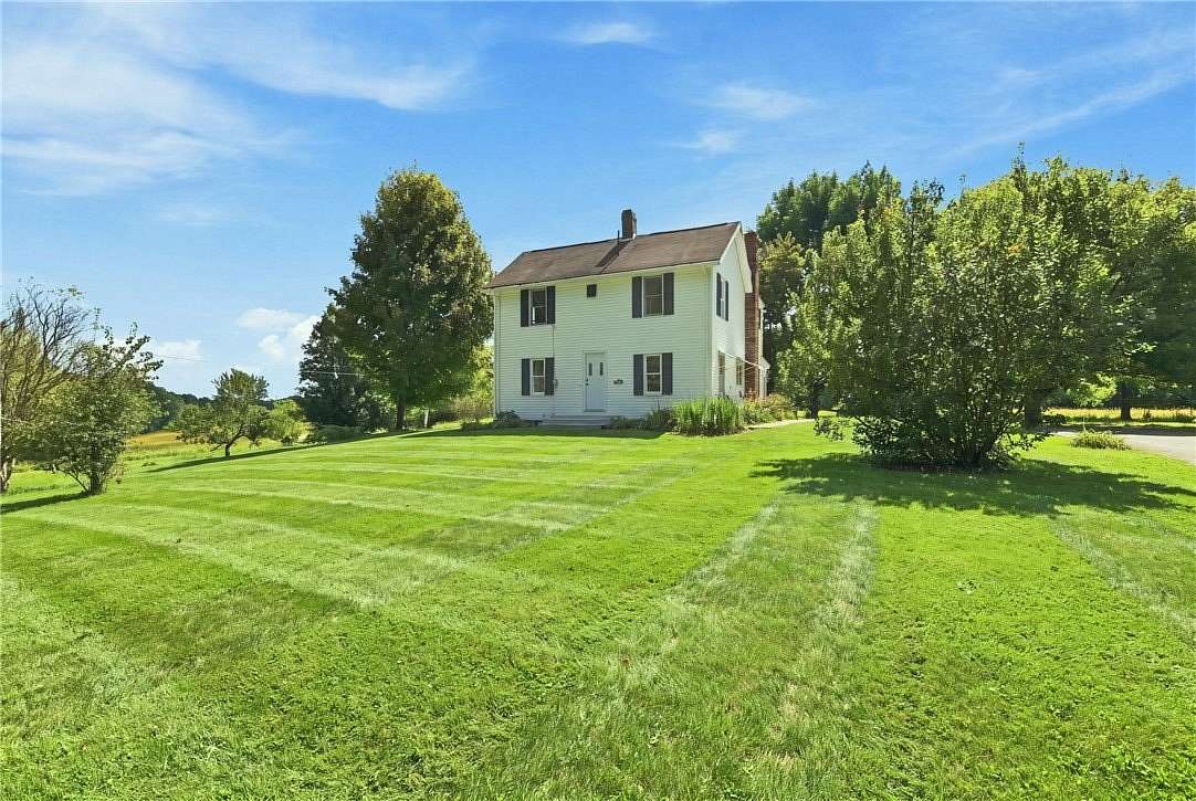 2.22 Acres of Land with Home for Sale in Mahoning Township, Pennsylvania