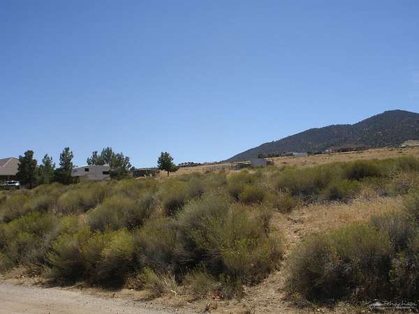 1.88 Acres of Land for Sale in Tehachapi, California