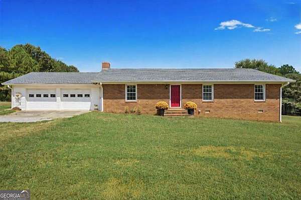 5.88 Acres of Land with Home for Sale in Bowman, Georgia