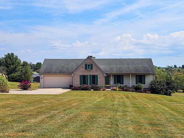 2 Acres of Land with Home for Sale in Lancaster, Kentucky