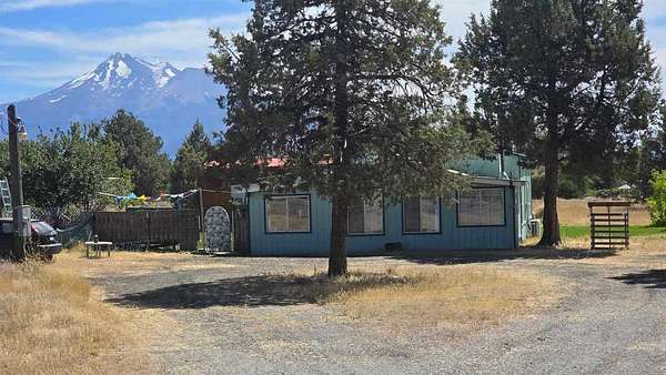 3 Acres of Land with Home for Sale in Montague, California