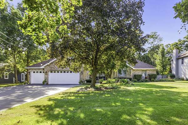 1.5 Acres of Land with Home for Sale in Sandwich, Illinois