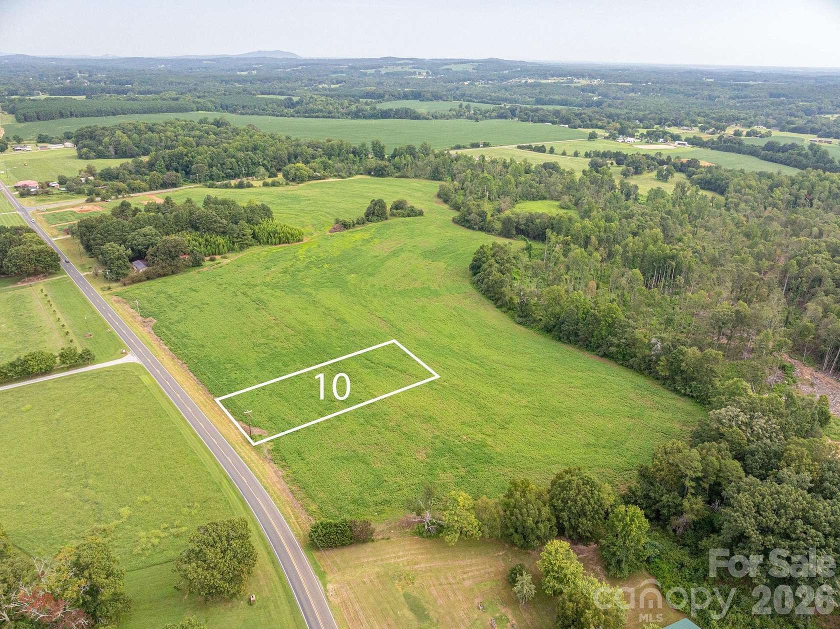 1 Acre of Residential Land for Sale in Lincolnton, North Carolina