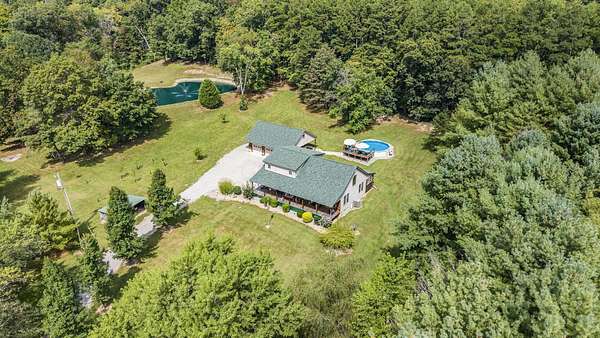 5.62 Acres of Land with Home for Sale in Chillicothe, Ohio