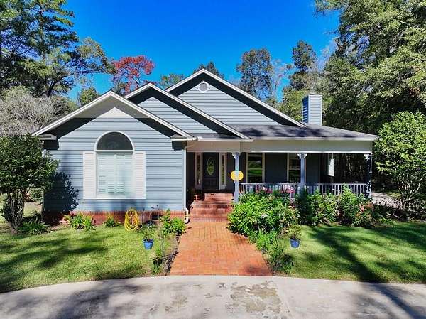 2.15 Acres of Land with Home for Sale in Thomasville, Georgia