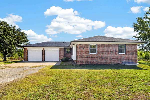 5.4 Acres of Land with Home for Sale in Augusta, Kansas