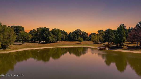 11.4 Acres of Land for Sale in Horn Lake, Mississippi