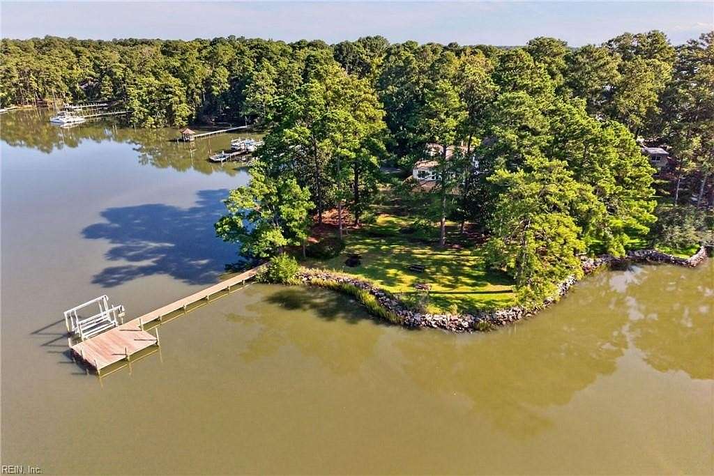 1.75 Acres of Land with Home for Sale in Yorktown, Virginia