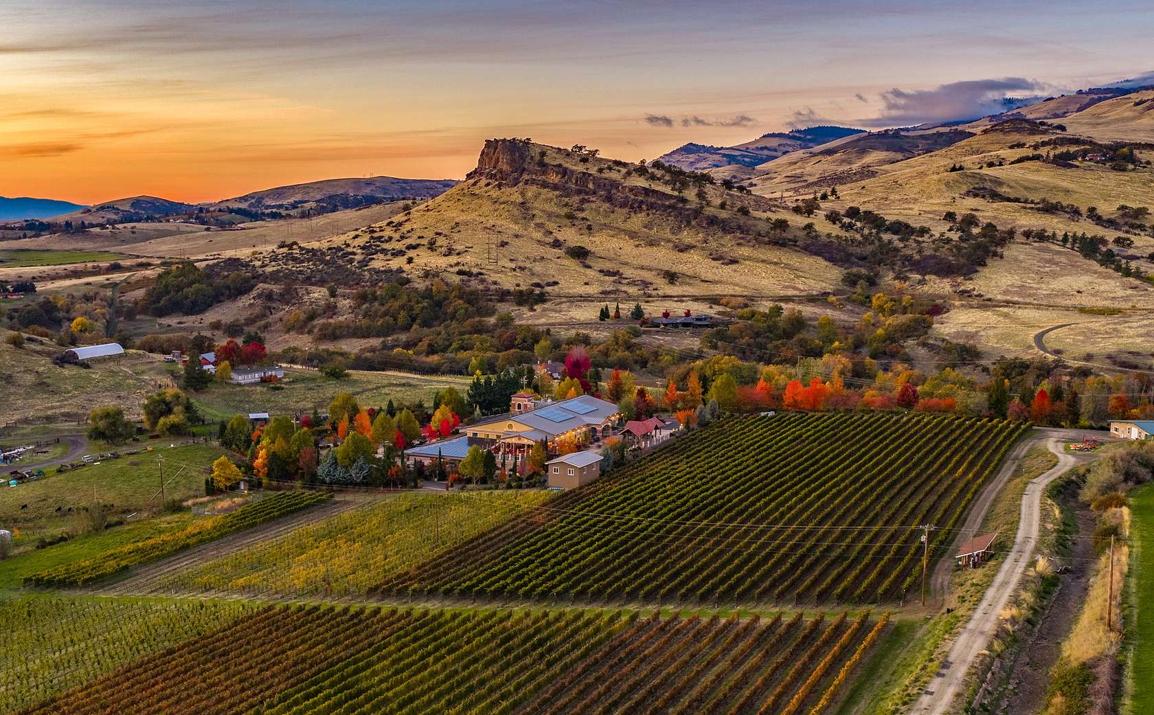 51.8 Acres of Improved Land for Sale in Ashland, Oregon