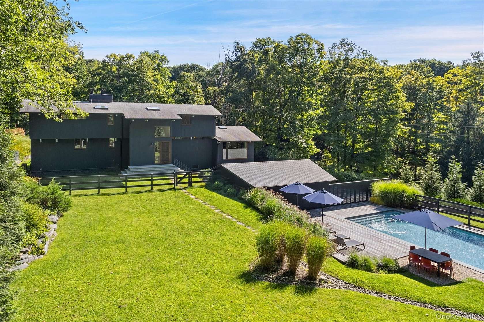 5.6 Acres of Land with Home for Sale in Pound Ridge, New York - LandSearch