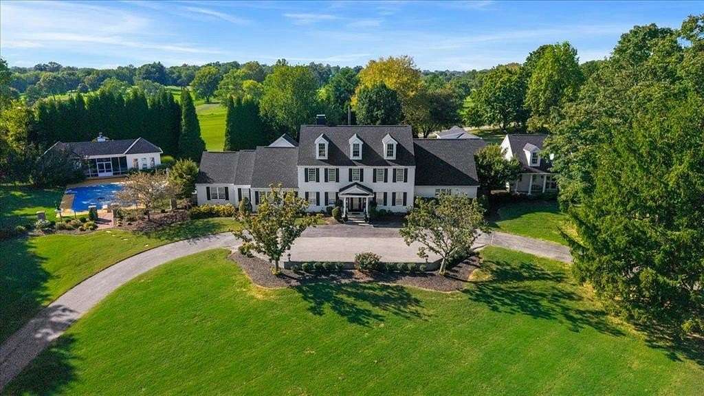 2.55 Acres of Land with Home for Sale in Owensboro, Kentucky