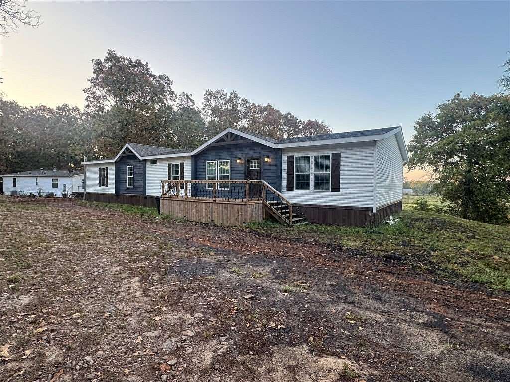 2 Acres of Land with Home for Sale in Russellville, Arkansas