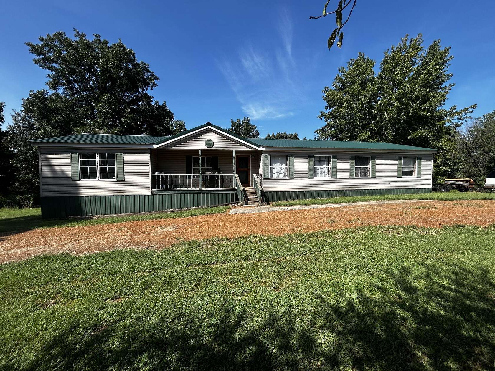6 Acres of Land with Home for Sale in Wickliffe, Kentucky