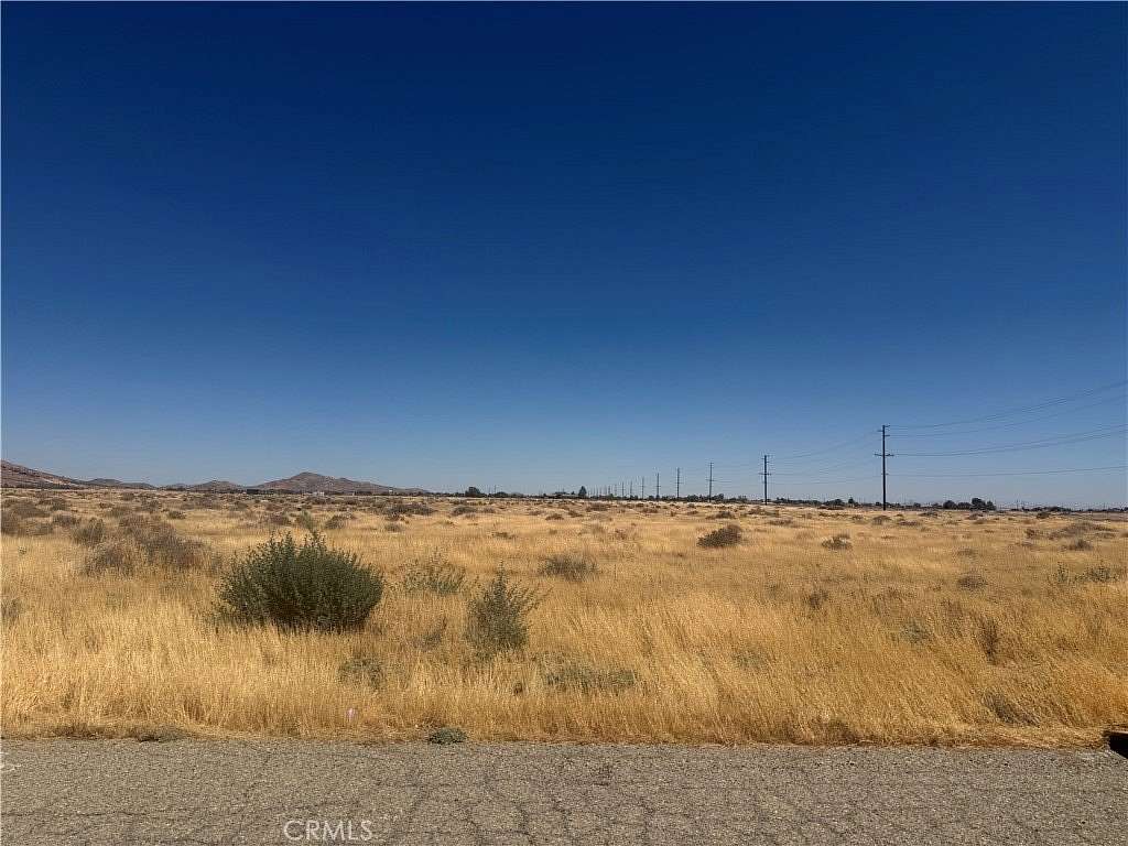 2 Acres of Land for Sale in Rosamond, California