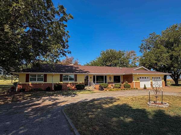 22 Acres of Land with Home for Sale in Enid, Oklahoma