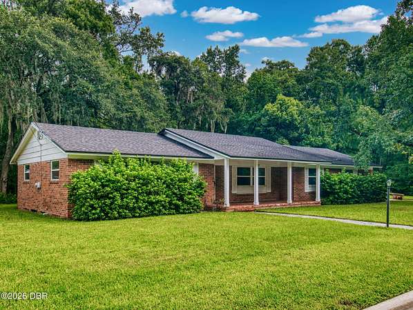 1.54 Acres of Land with Home for Sale in Orange Park, Florida