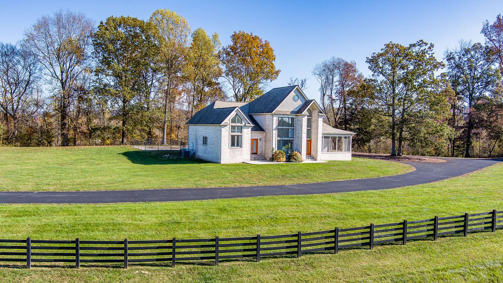 1.64 Acres of Land with Home for Sale in Albany, Kentucky