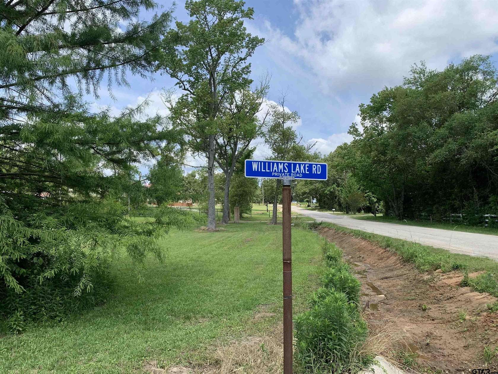 0.5 Acres of Residential Land for Sale in Tyler, Texas