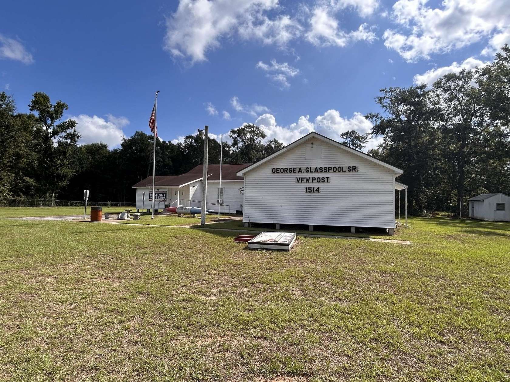 2.4 Acres of Improved Residential Land for Sale in Village Mills, Texas