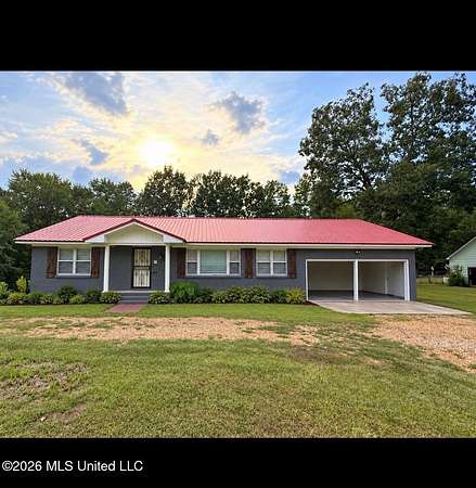 1.5 Acres of Land with Home for Sale in Calhoun City, Mississippi