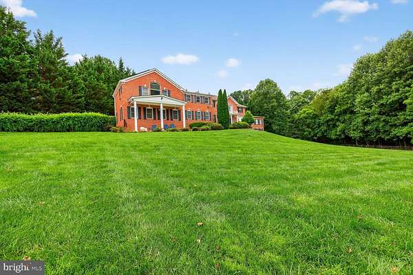2.3 Acres of Land with Home for Lease in Gaithersburg, Maryland