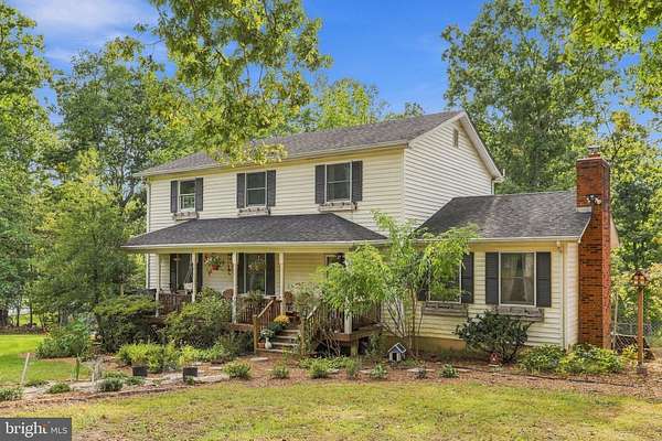 5 Acres of Land with Home for Sale in Front Royal, Virginia