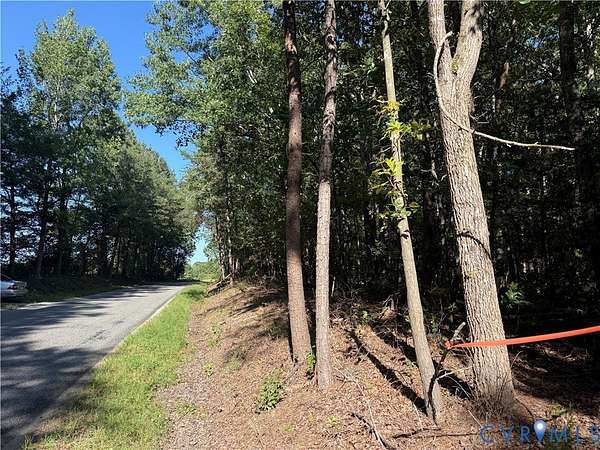 2 Acres of Residential Land for Sale in Beaverdam, Virginia